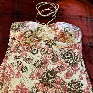 Really cute flower crop top with tie on top
